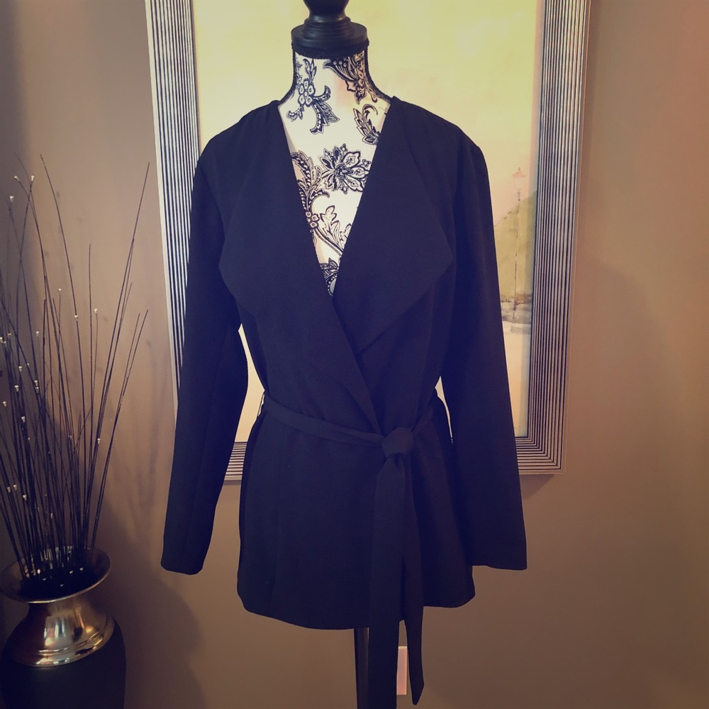 Beautiful Adrienne Vittadini Blazer